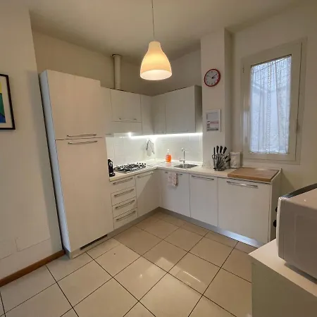 Centrico A 100 Metri Dal Mare. شقة فياريجيو