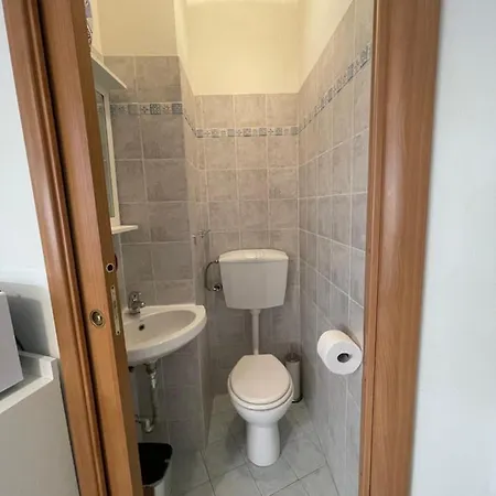 Apartment Centrico A 100 Metri Dal Mare. Viareggio